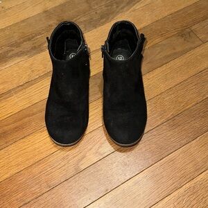 Girls Cat & Jack boots